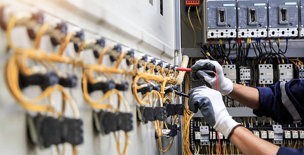 Professional Electrician technician working in Lexington, TX